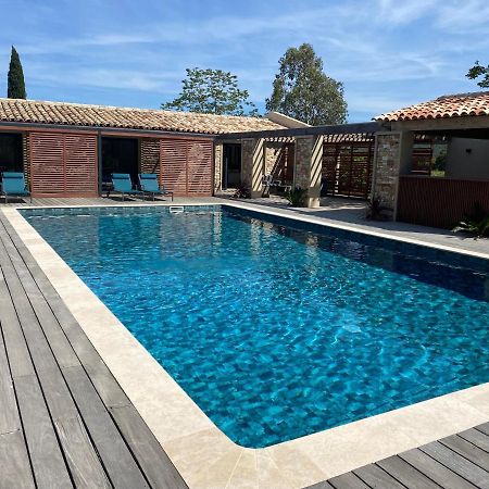 Magnifique Villa Avec Piscine Au Coeur Des Vignes Cogolin Exteriér fotografie