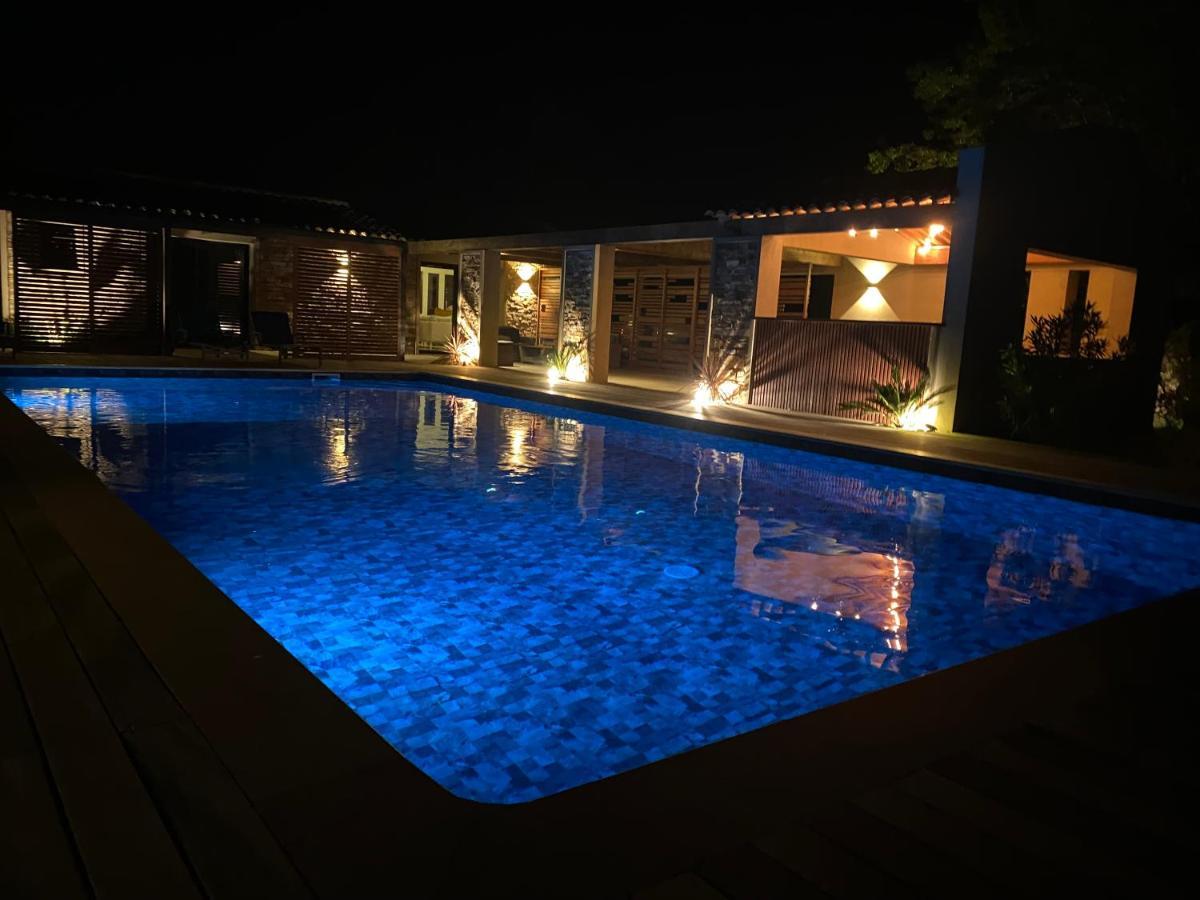 Magnifique Villa Avec Piscine Au Coeur Des Vignes Cogolin Exteriér fotografie
