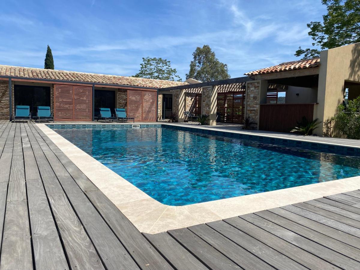 Magnifique Villa Avec Piscine Au Coeur Des Vignes Cogolin Exteriér fotografie