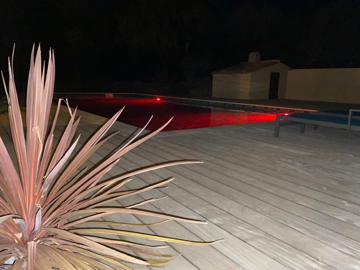 Magnifique Villa Avec Piscine Au Coeur Des Vignes Cogolin Exteriér fotografie